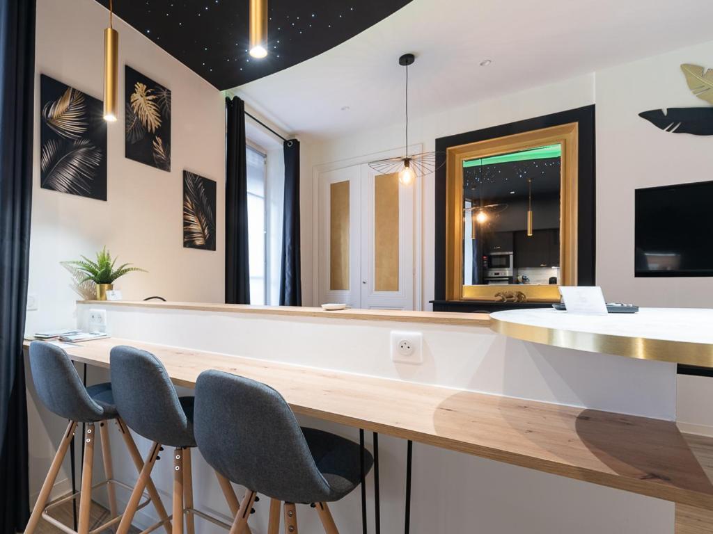 Appartement Chic Proche Bellecour Avec Parking Lyon Exterior photo