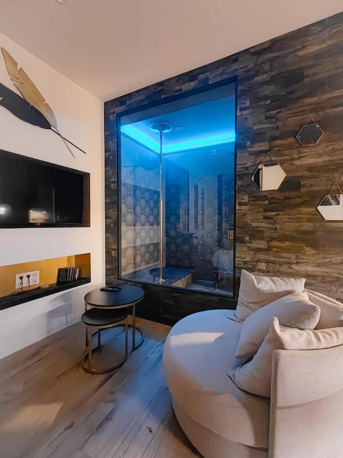 Appartement Chic Proche Bellecour Avec Parking Lyon Exterior photo